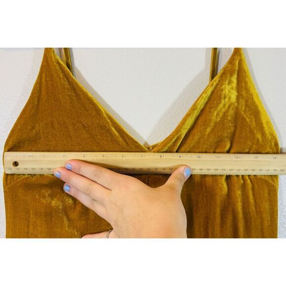 NWT ASTR THE LABEL Hey Hey Hey Velvet Women's Jumpsuit XS - Picture 11 of 12